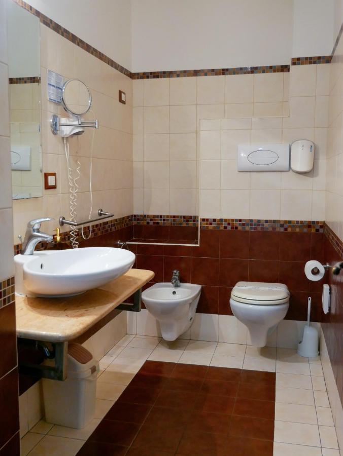 My Friend Antonia Bed and Breakfast Barcellona Pozzo di Gotto Exterior foto